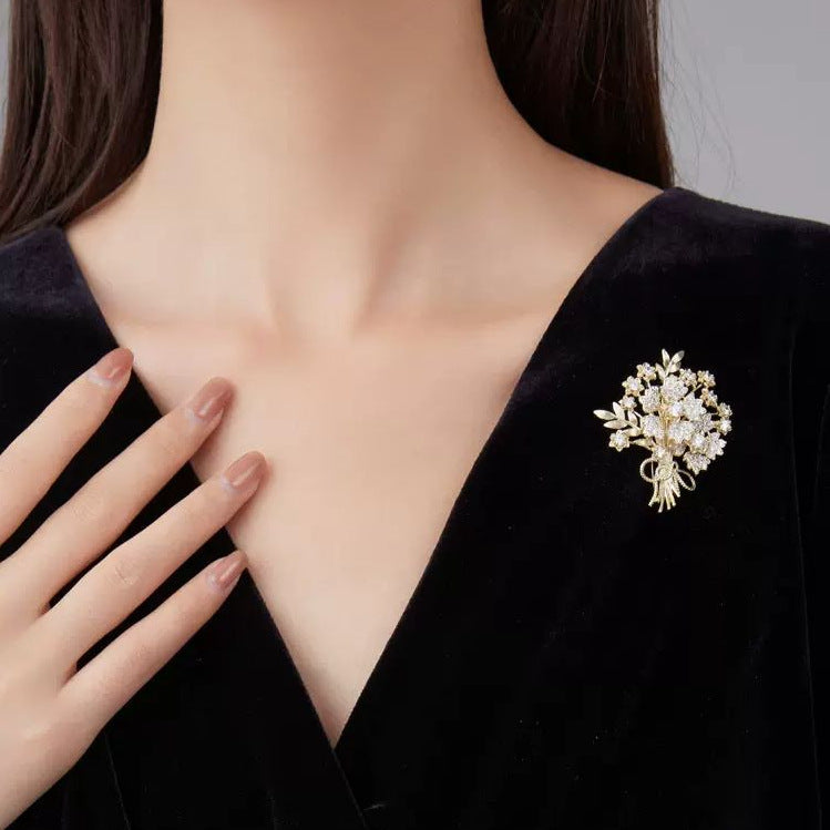 The Crystal Posy | Regal Gold Brooch