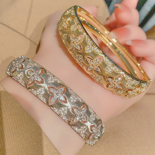 The Regal Bloom | Textured Zircon Bracelet