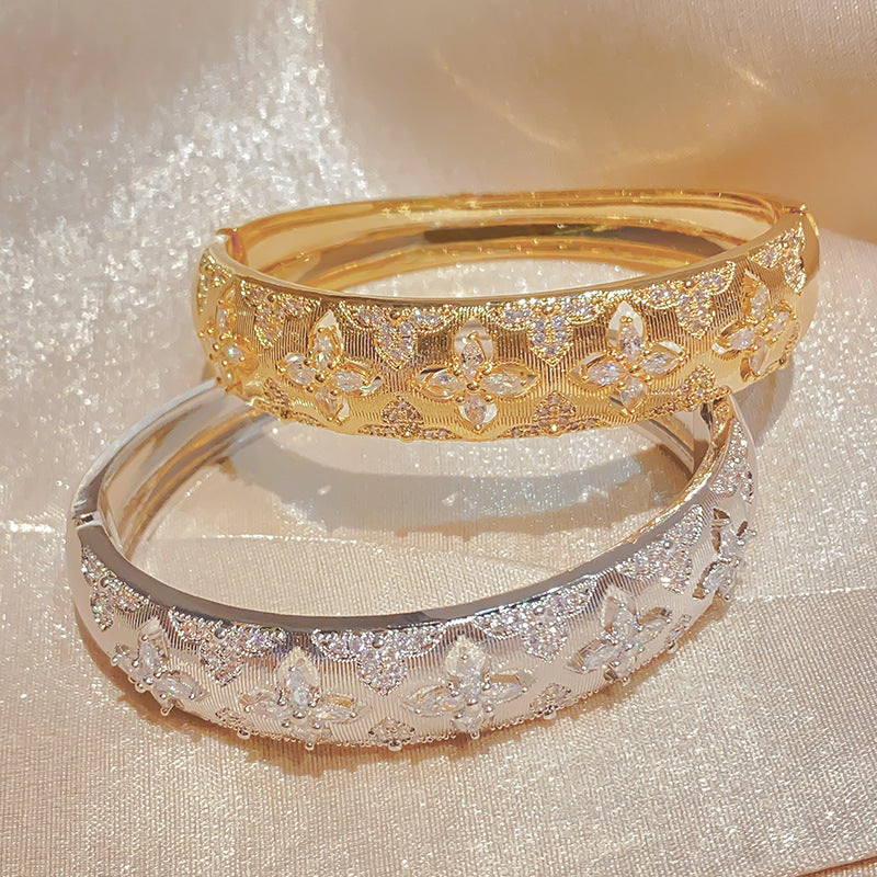 The Regal Bloom | Textured Zircon Bracelet