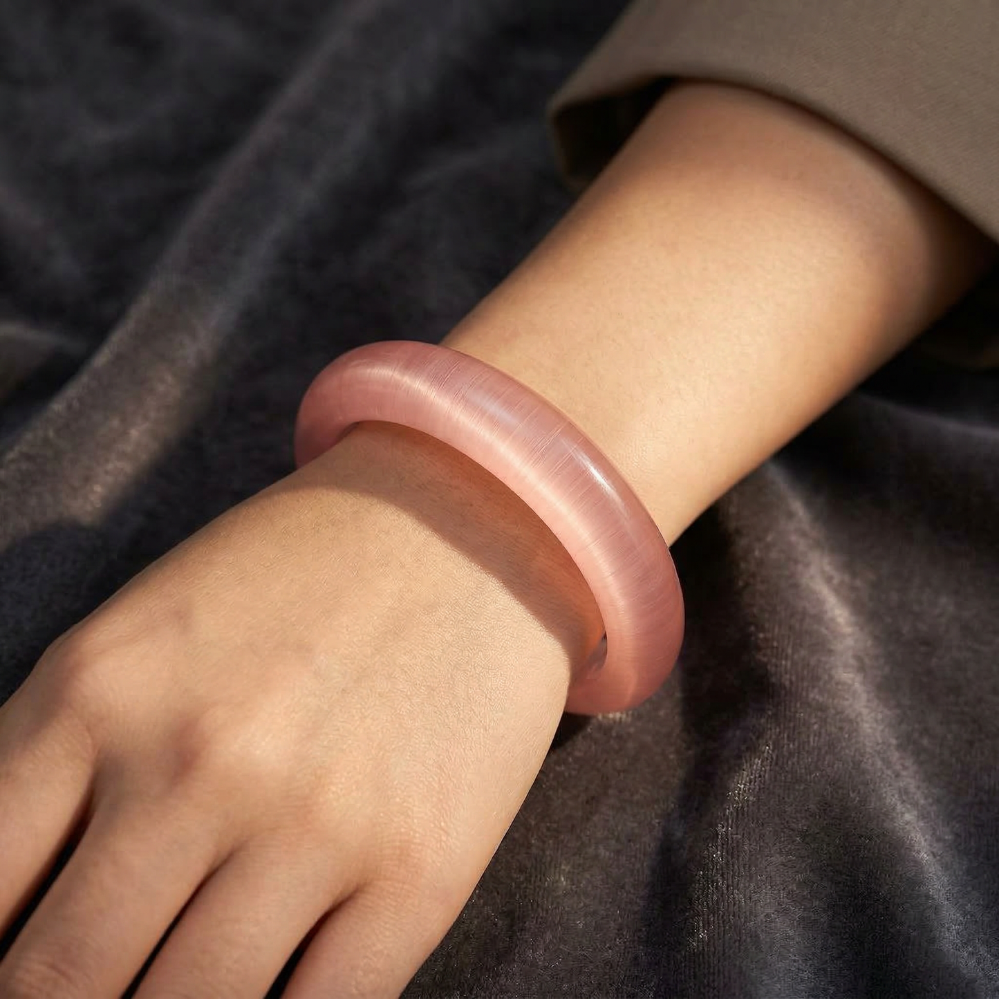 The Rose Reverie | Pink Chatoyant Heritage Bangle